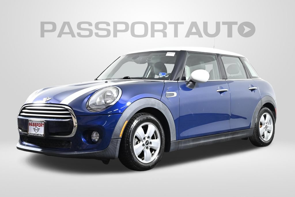 Used 2015 MINI Cooper 4-Door Hardtop FWD image 1