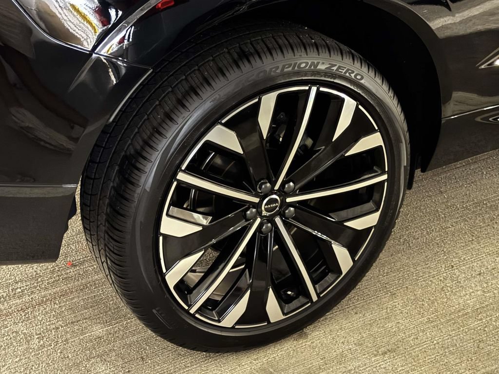 Certified 2026 Volvo XC60 B5 Ultra w/ Protection Package Premier AWD/4WD image 6