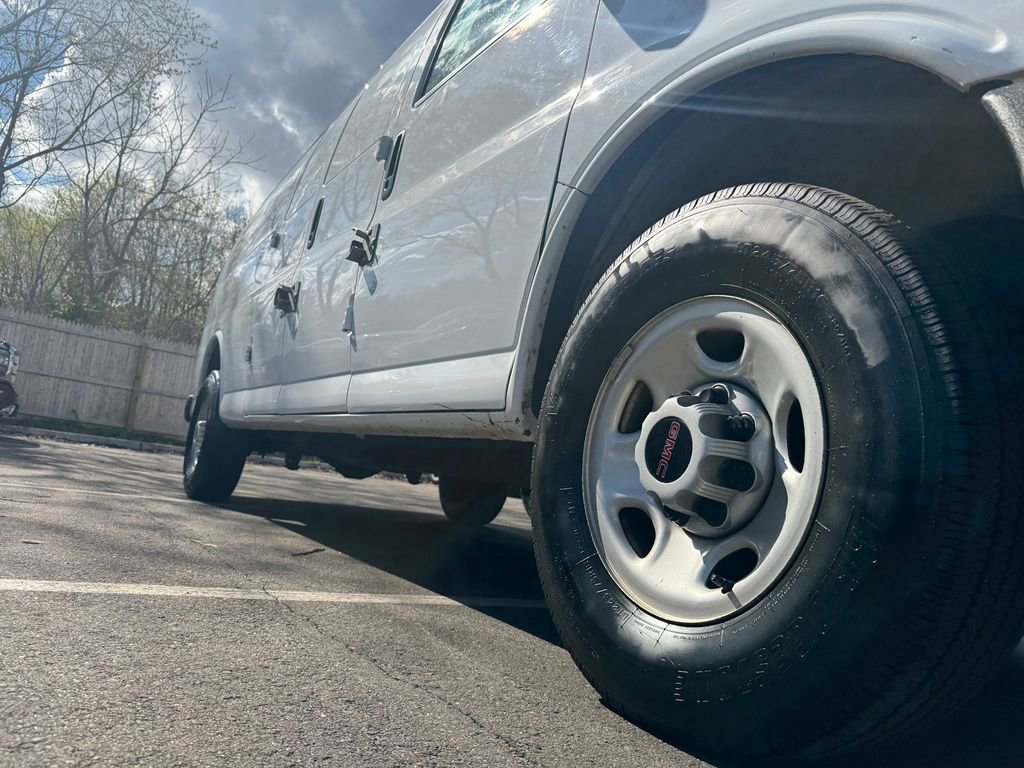 Certified 2023 GMC Savana 3500 Extended w/ Driver Convenience Package RWD image 8