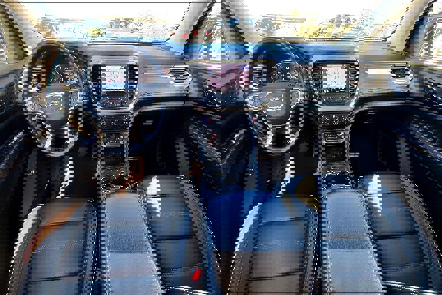 Used 2023 GMC Acadia Denali w/ Denali Ultimate Package image 14