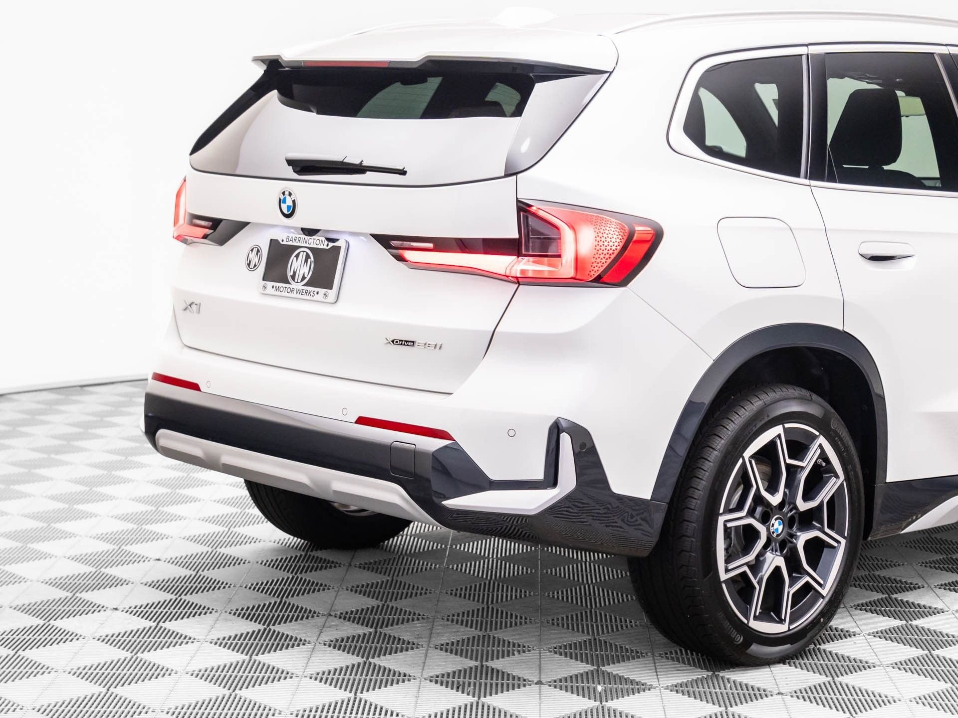 New 2026 BMW X1 xDrive28i w/ Convenience Package AWD/4WD image 31