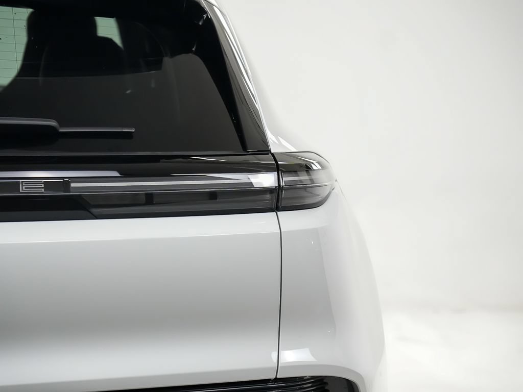 New 2026 Porsche Cayenne Electric AWD/4WD image 12