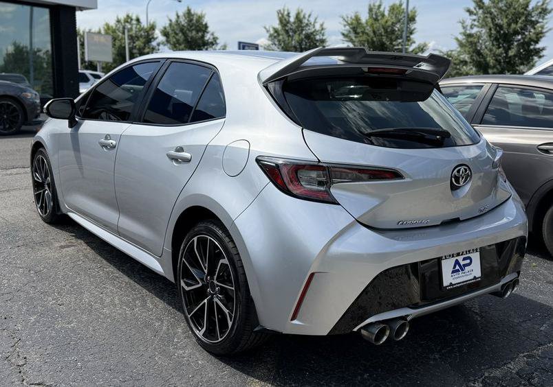 Used 2019 Toyota Corolla XSE FWD image 4