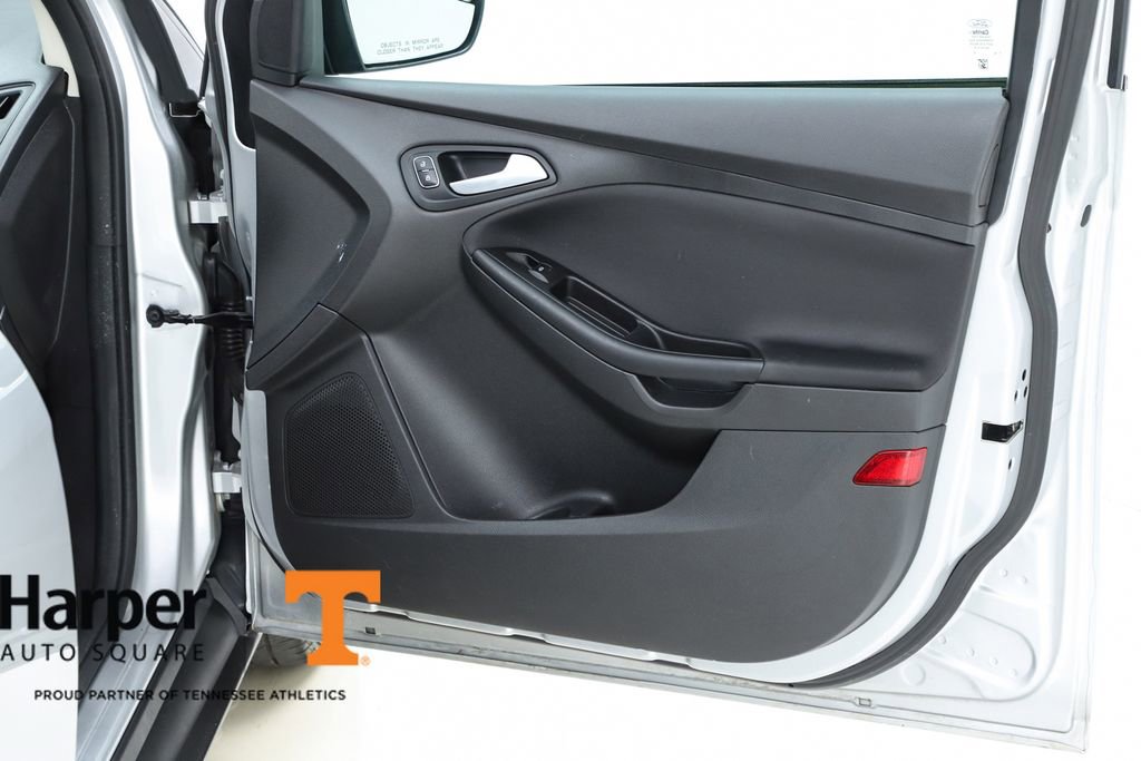 Used 2018 Ford Focus SE image 31