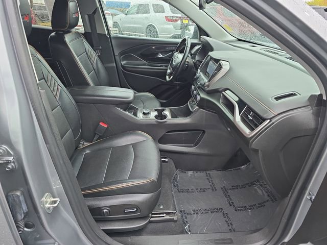 Used 2023 GMC Terrain AT4 image 32