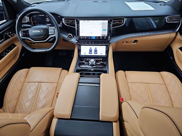 Used 2025 Jeep Grand Wagoneer Series III w/ Rear Seat Video Group 1 AWD/4WD image 22