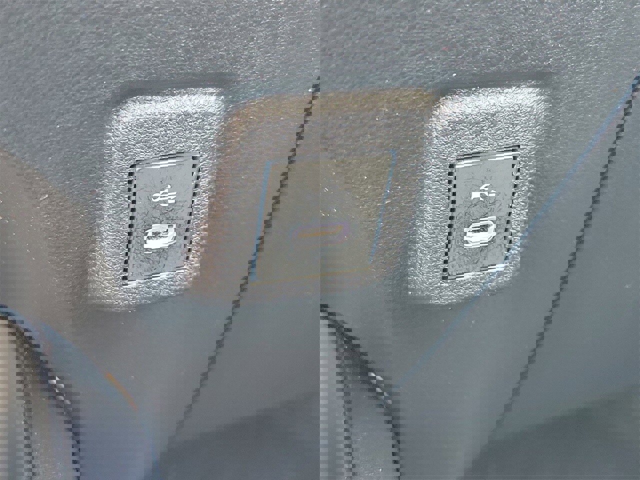 Used 2025 Toyota Corolla LE image 28