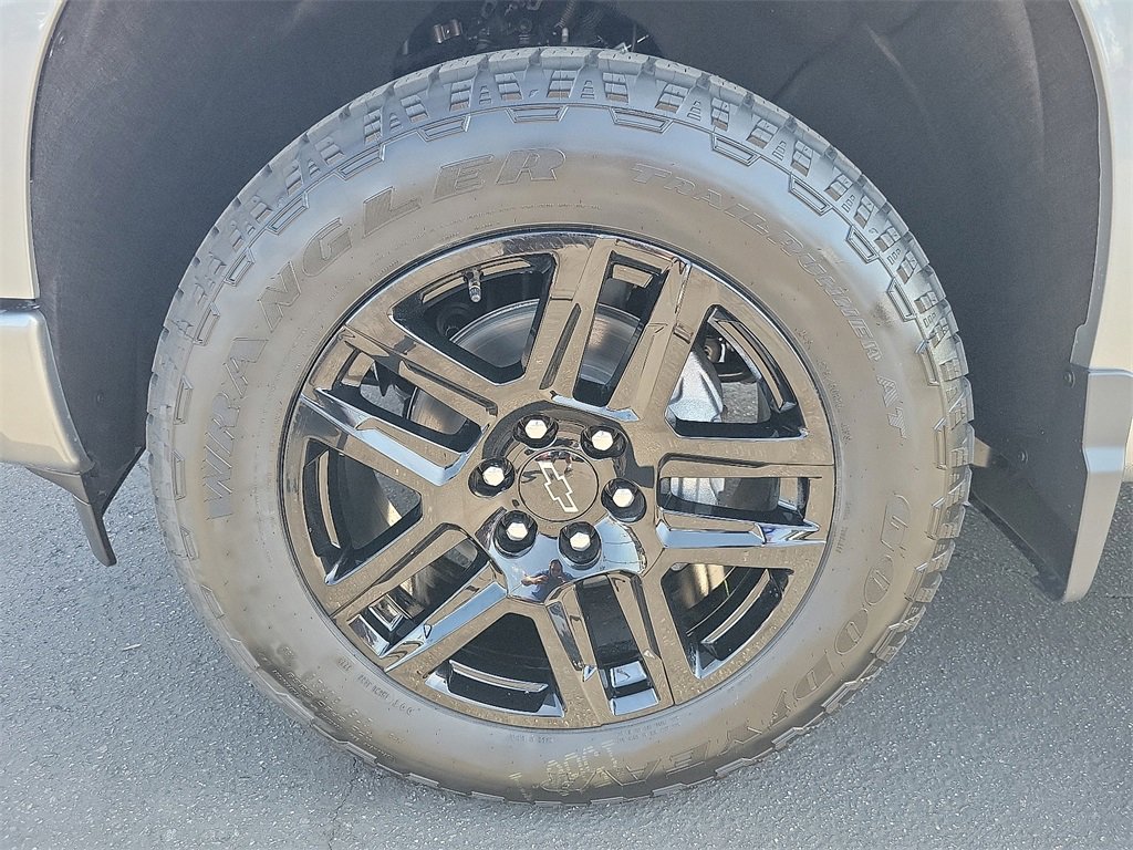 Used 2026 Chevrolet Silverado 1500 RST w/ RST Select Package image 22