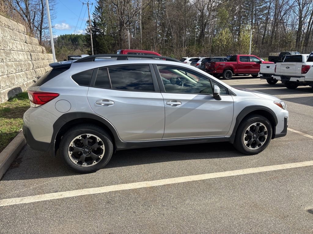 Used 2021 Subaru Crosstrek 2.0i Premium w/ Moonroof Package AWD/4WD image 4