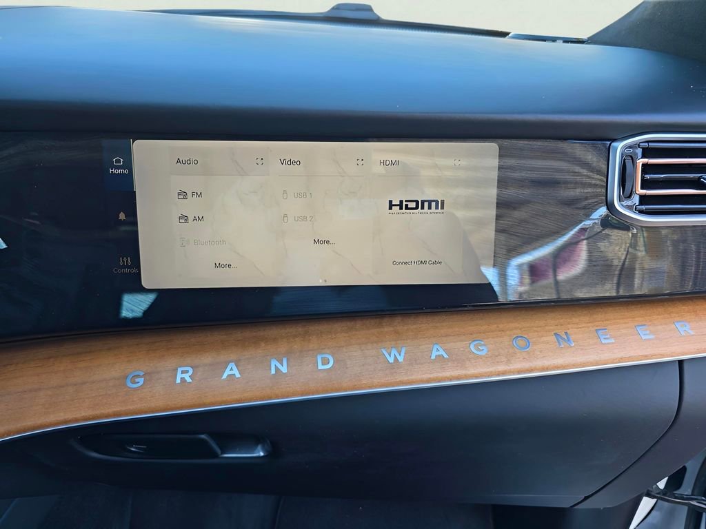 Used 2024 Jeep Grand Wagoneer L Series III AWD/4WD image 46