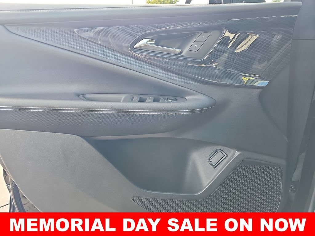 New 2024 Chevrolet Blazer EV LT AWD/4WD image 27