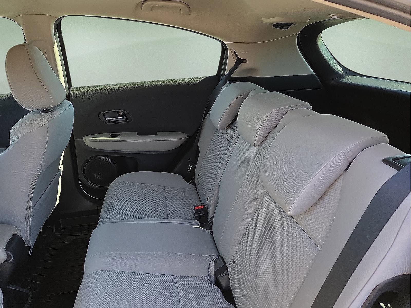 Used 2021 Honda HR-V LX image 10