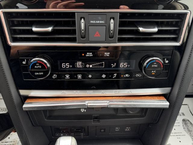 Used 2024 Nissan Armada SL w/ Captain's Chairs Package AWD/4WD image 29
