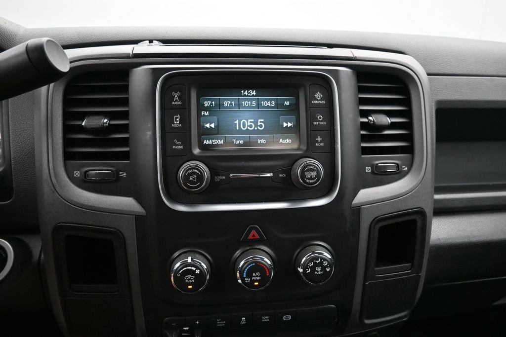 Used 2017 RAM 3500 Tradesman w/ Chrome Appearance Group AWD/4WD image 16