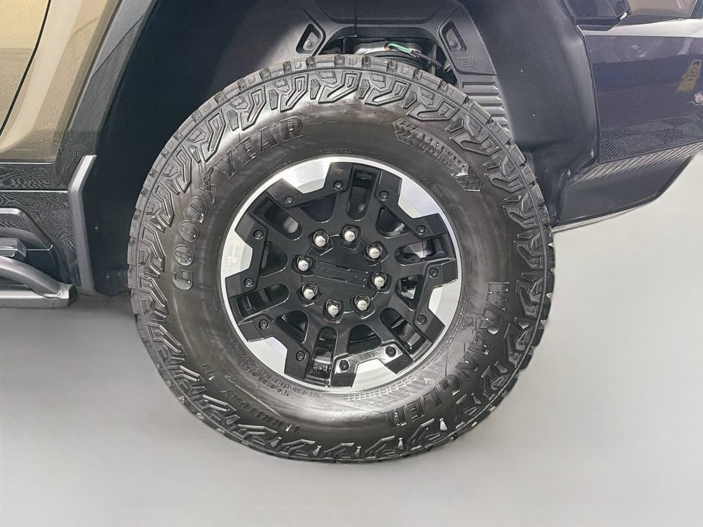 Used 2025 GMC Hummer EV 2X w/ Extreme Off-Road Package AWD/4WD image 32