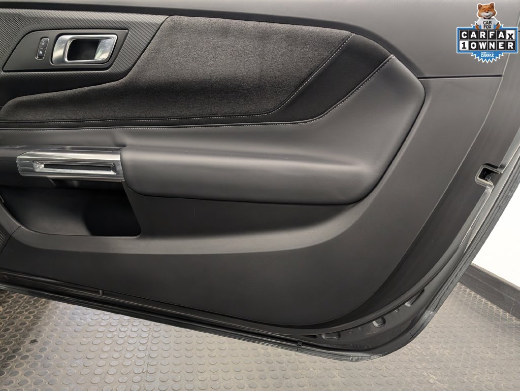 Used 2025 Ford Mustang Coupe RWD image 28