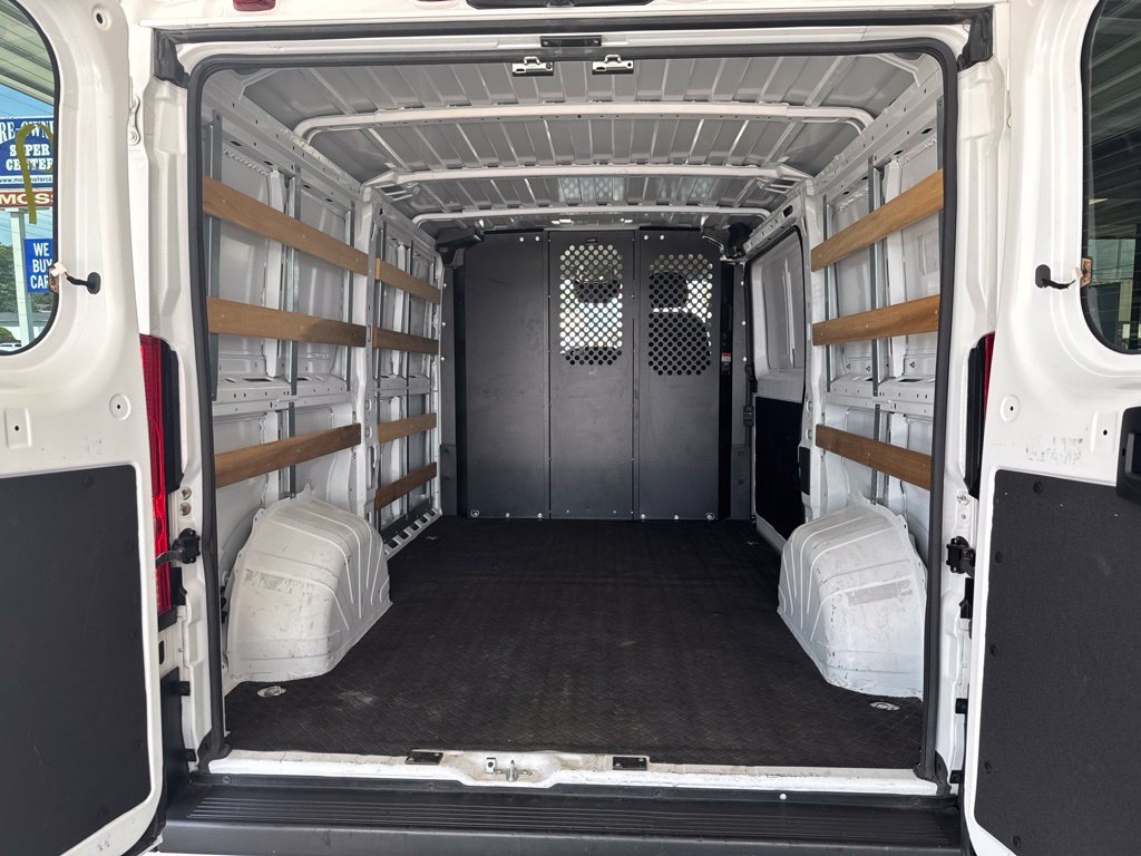 Used 2025 RAM ProMaster 2500 w/ U-Haul Equipment Group FWD image 16