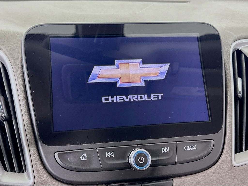 Used 2021 Chevrolet Malibu LS FWD image 25
