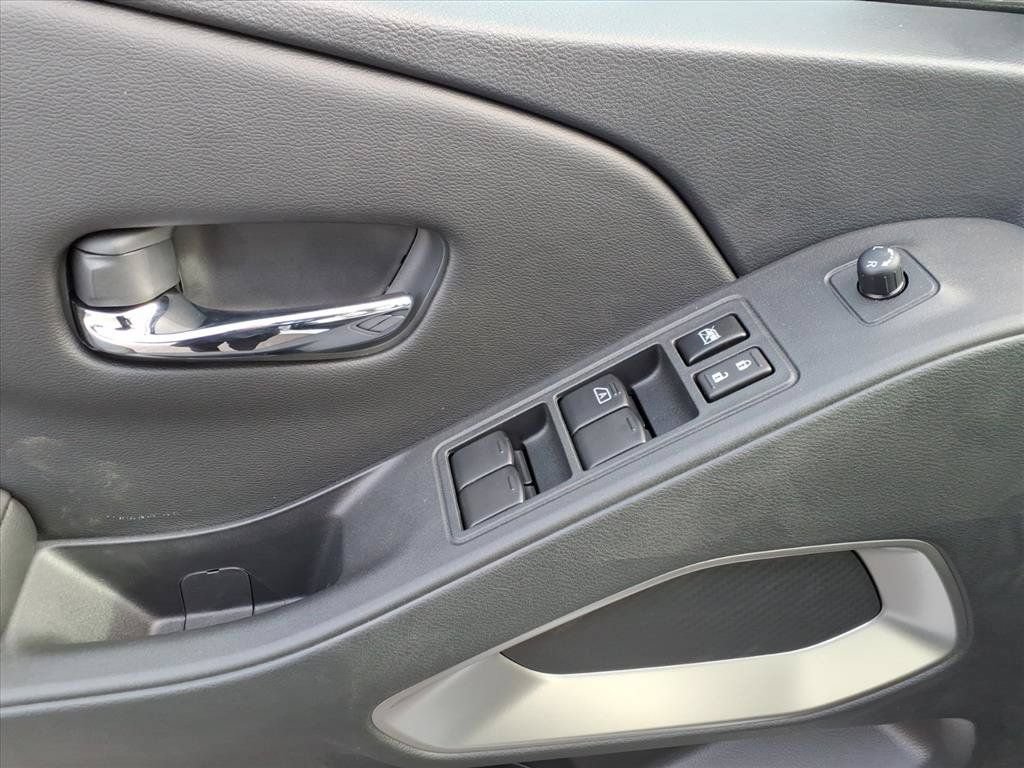 New 2025 Nissan Frontier SV RWD image 5