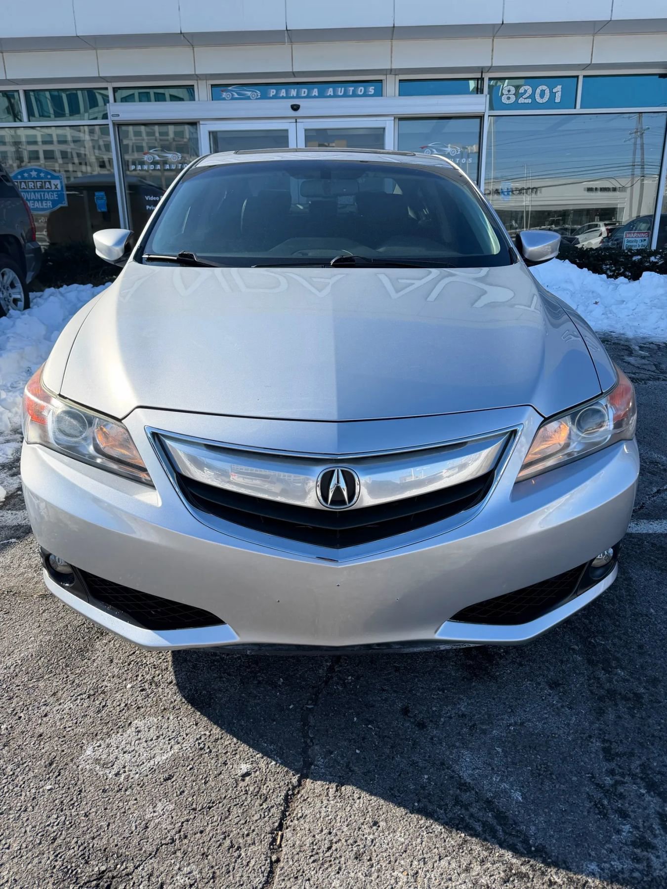 Used 2015 Acura ILX w/ Technology Package image 2