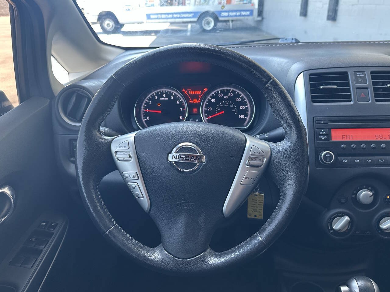 Used 2014 Nissan Versa Note SV FWD image 10