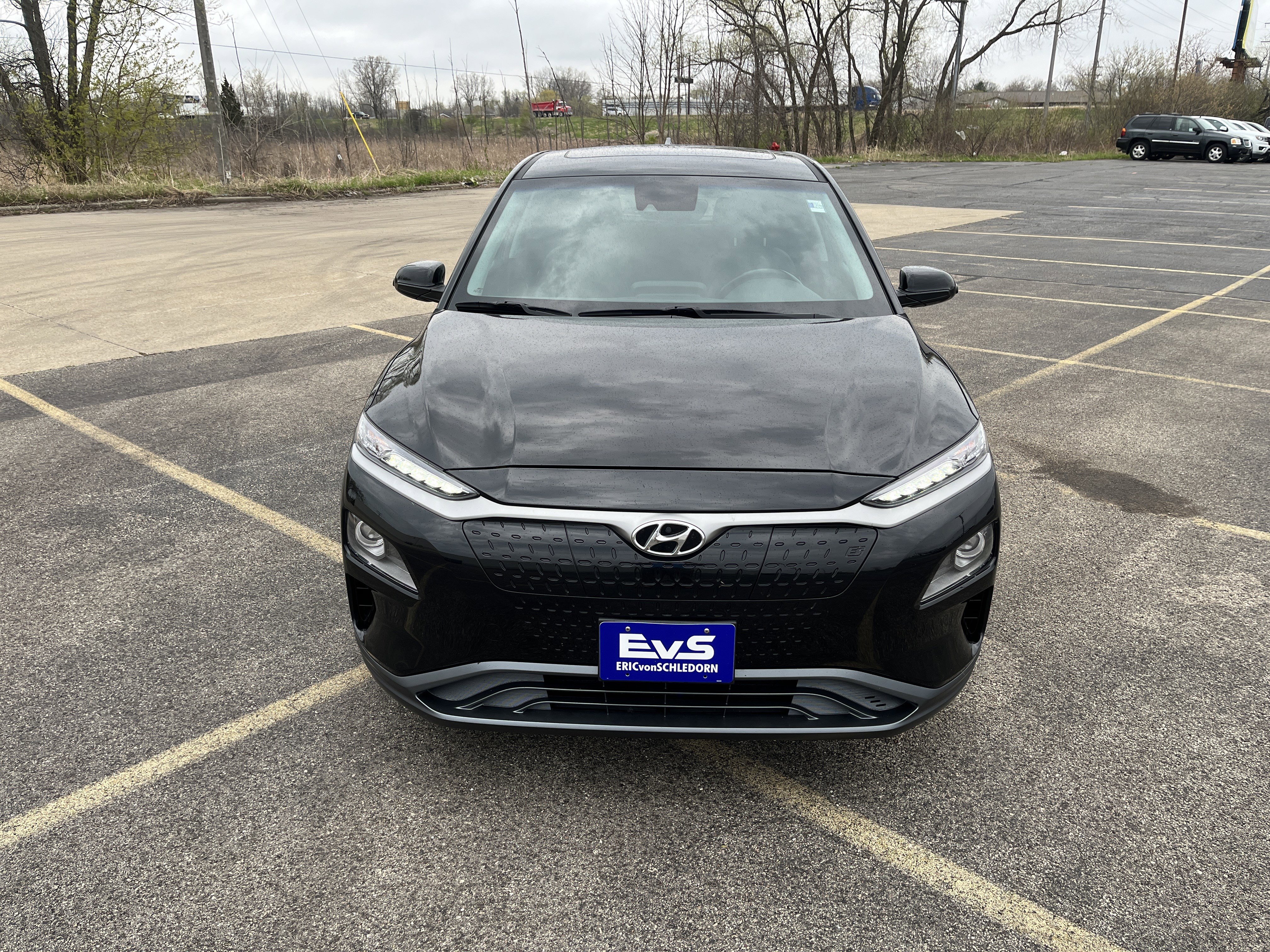 Used 2021 Hyundai Kona Limited FWD image 2