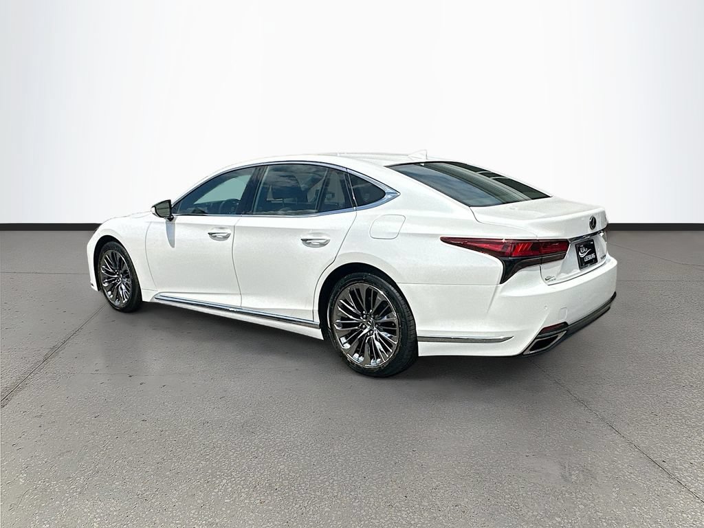 Used 2022 Lexus LS 500 w/ Accessory Package (Z2) RWD image 5