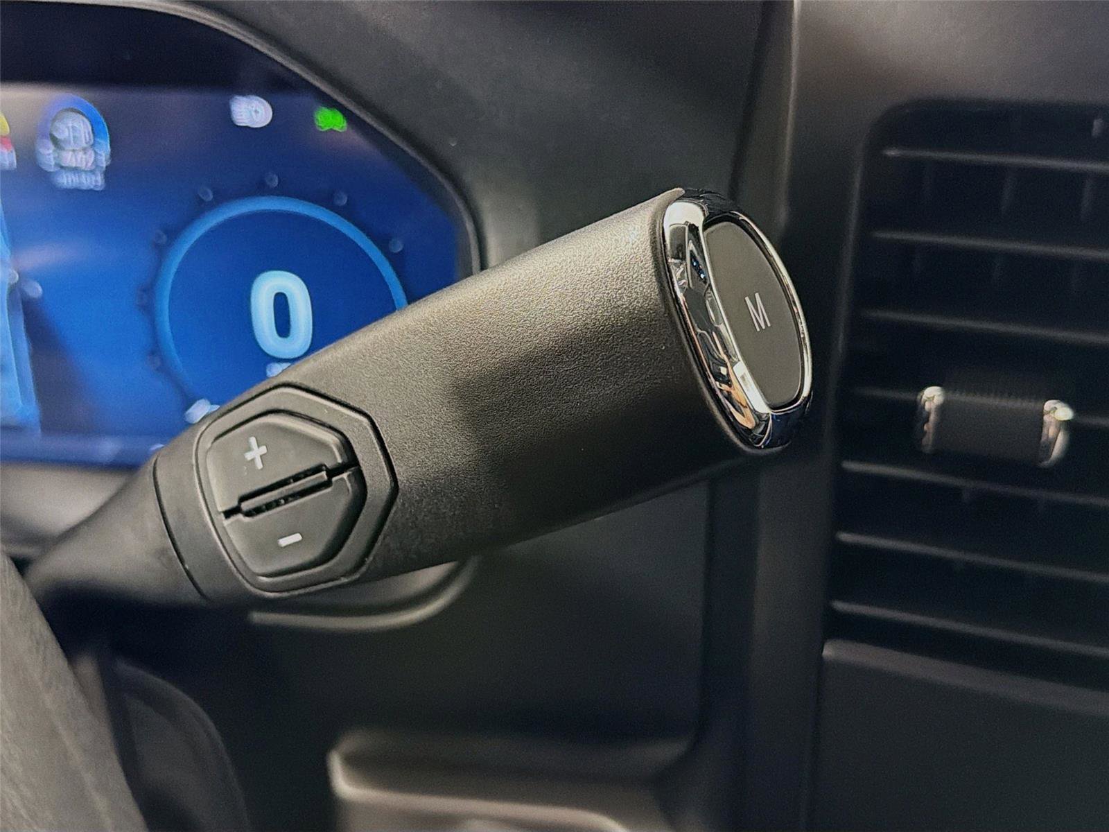 New 2026 Ford F250 XLT w/ XLT Premium Package image 19