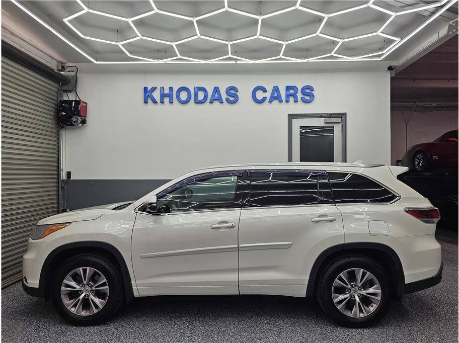 Used 2014 Toyota Highlander XLE