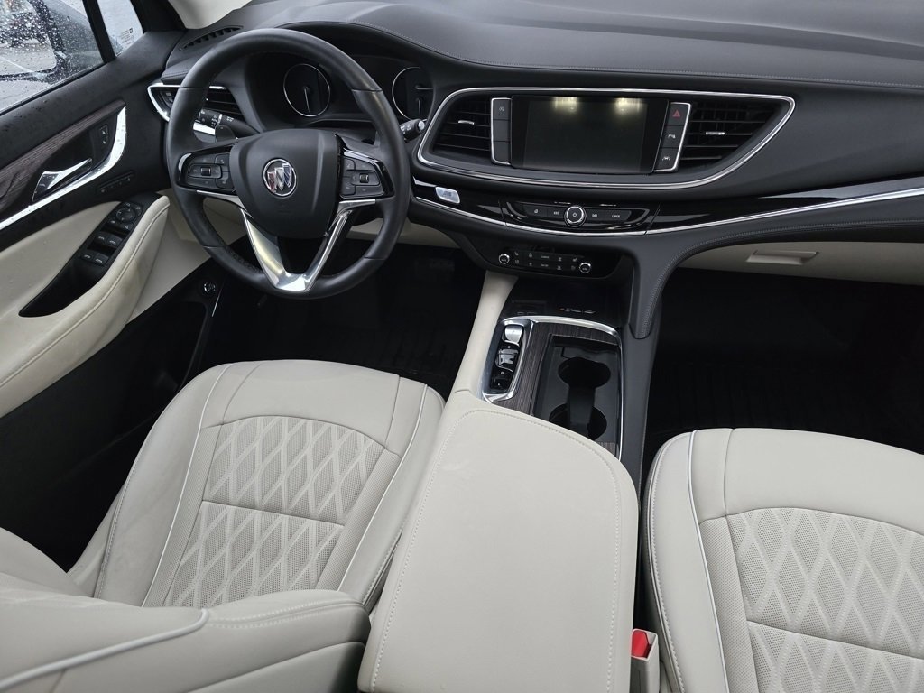 Used 2024 Buick Enclave Avenir image 36