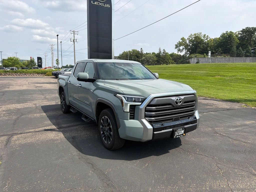 Used 2025 Toyota Tundra Limited AWD/4WD image 15