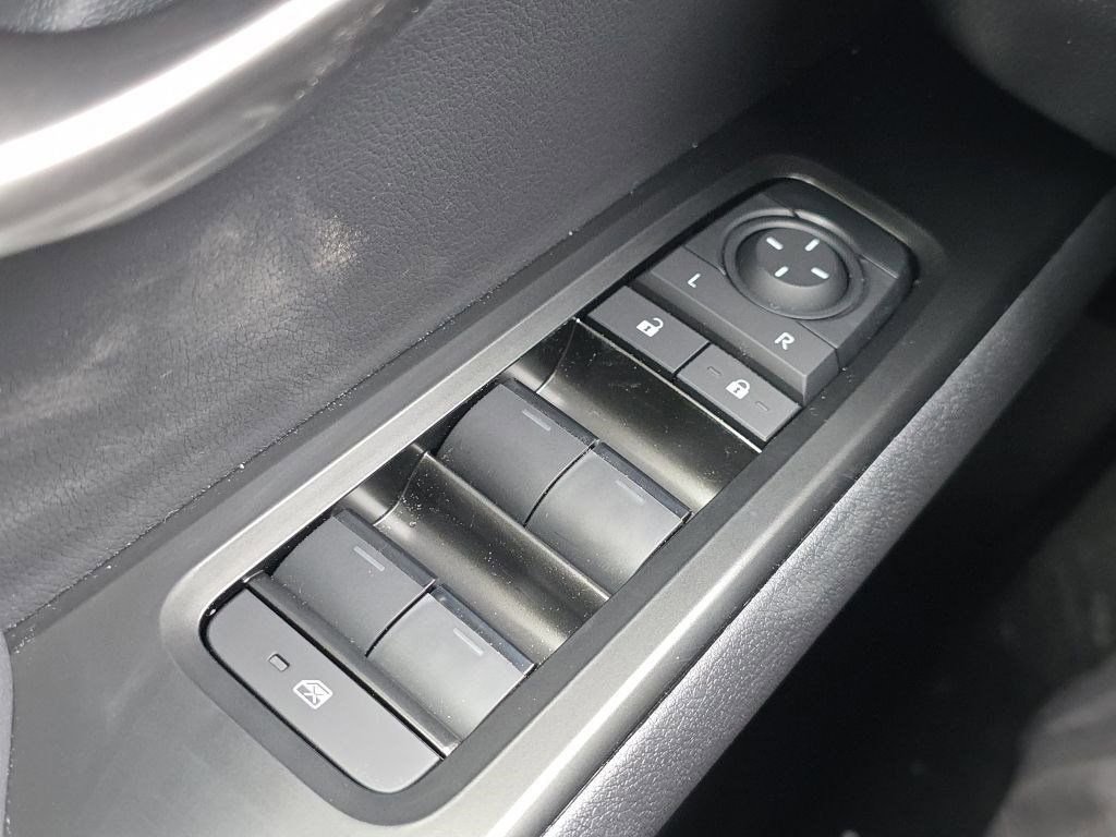 New 2025 Lexus UX 300h AWD image 17