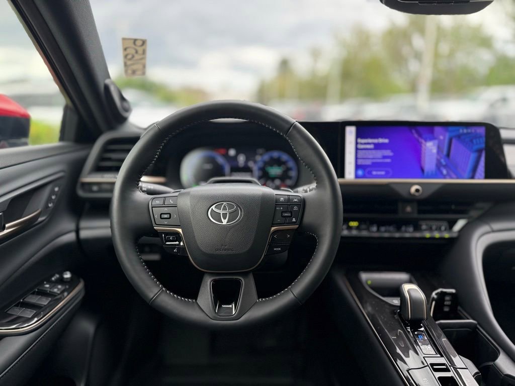 Certified 2025 Toyota Crown Platinum AWD/4WD image 23
