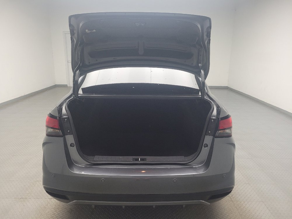 Used 2021 Nissan Versa SV FWD image 29