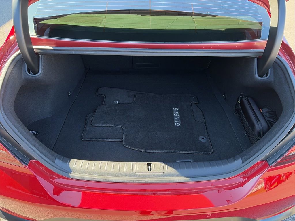 Certified 2022 Genesis G70 2.0T w/ Prestige Package RWD image 13