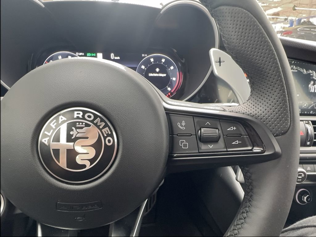 New 2025 Alfa Romeo Giulia RWD image 49