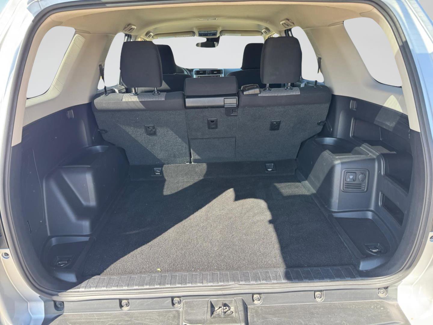 Used 2024 Toyota 4Runner SR5 AWD/4WD image 22