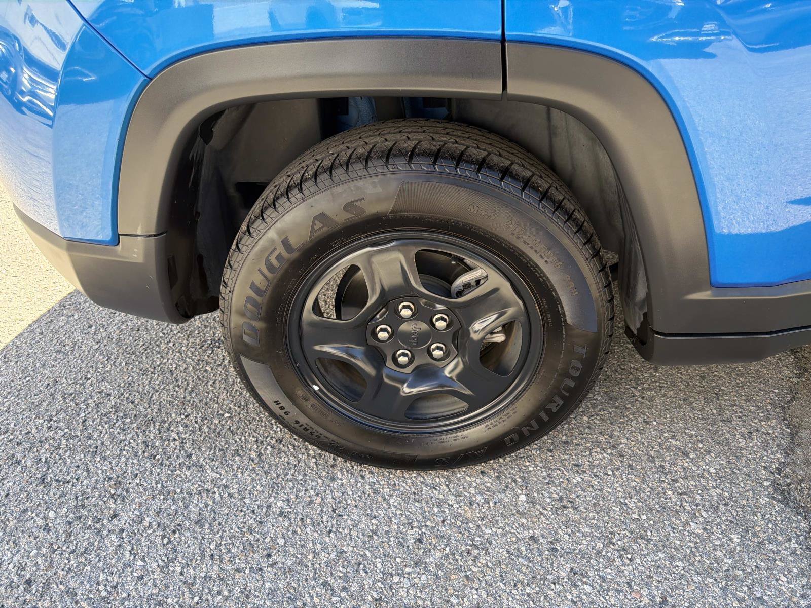 Used 2021 Jeep Compass Sport FWD image 6