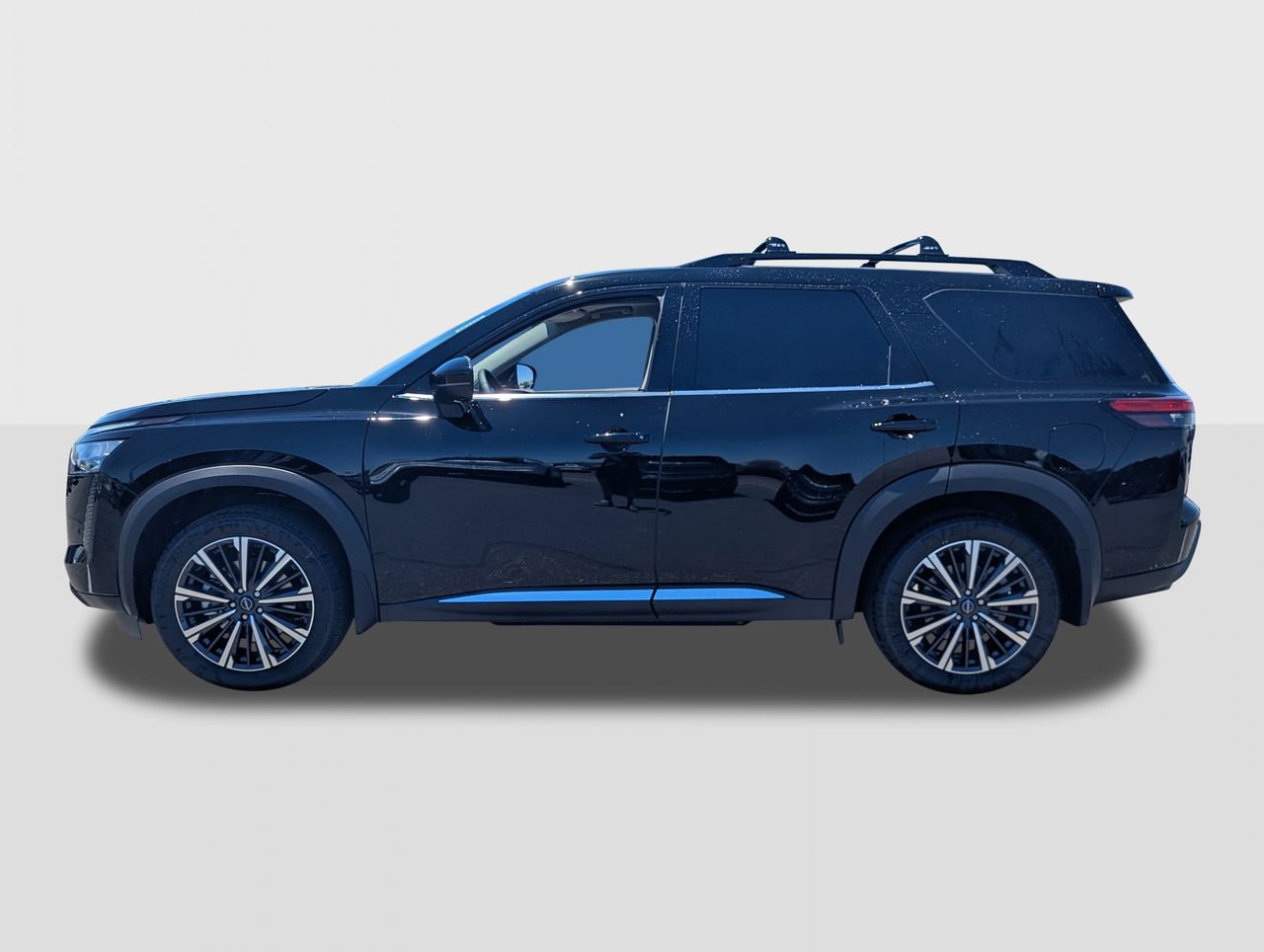 New 2026 Nissan Pathfinder Platinum w/ Accent Package FWD image 2