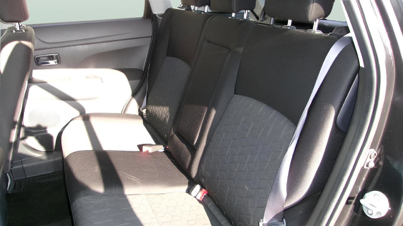 Used 2025 Mitsubishi Outlander Sport ES image 10