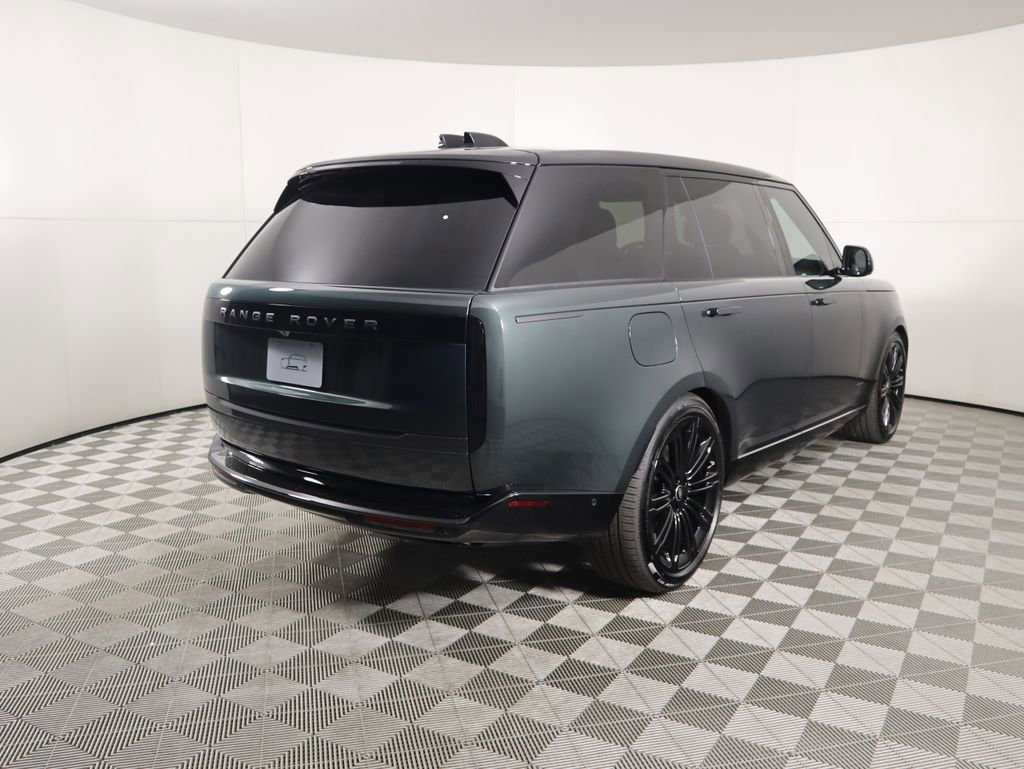 New 2025 Land Rover Range Rover Long Wheelbase SE image 5