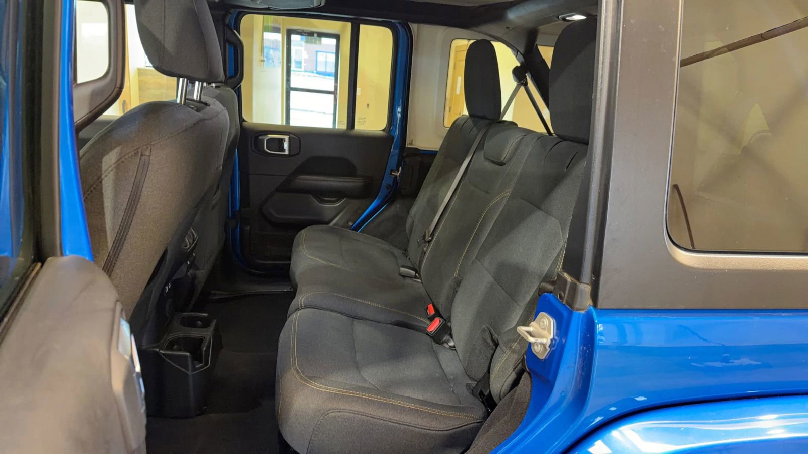 Used 2024 Jeep Wrangler Unlimited Sahara image 14