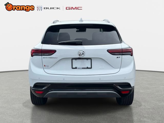 Used 2022 Buick Envision Essence w/ Sport Touring Package FWD image 4