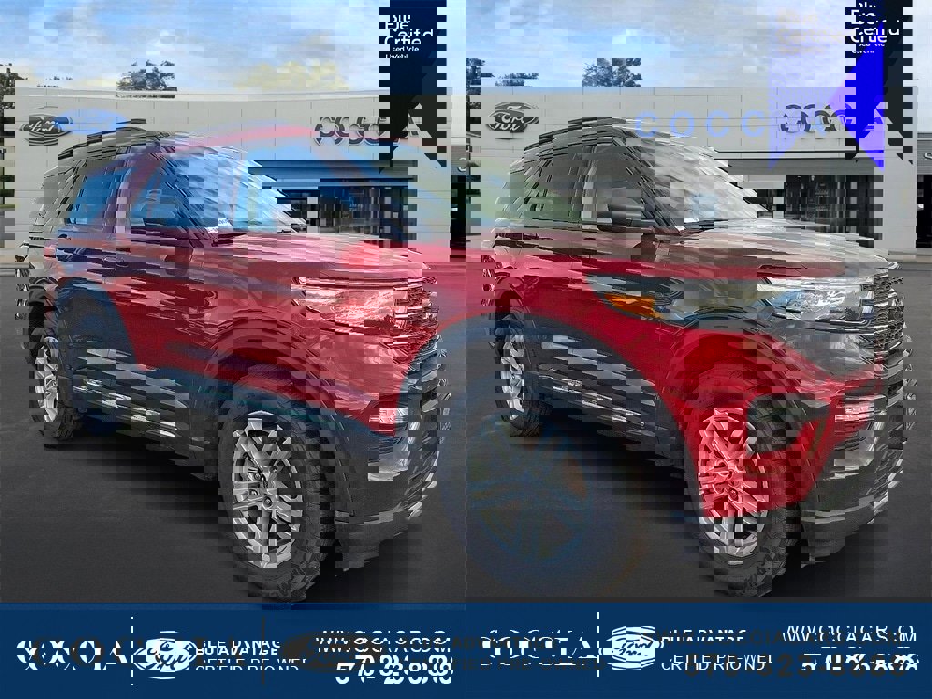 Certified 2022 Ford Explorer XLT w/ Equipment Group 202A image 3