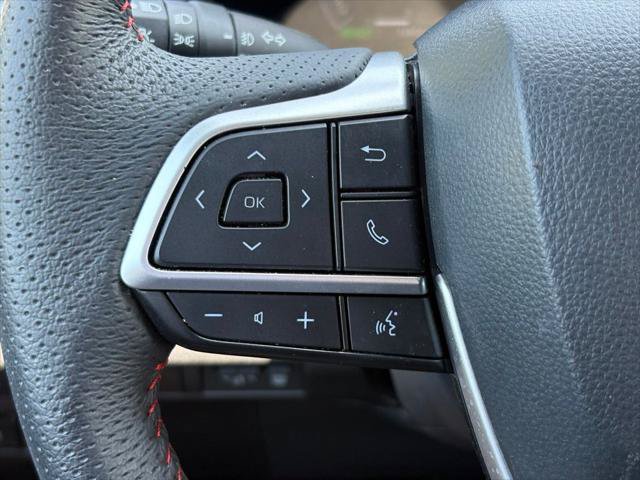 Certified 2025 Toyota Sienna XSE w/ XSE Premium Package AWD/4WD image 32