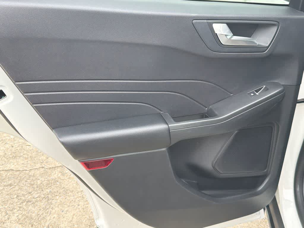 Used 2022 Ford Escape SEL FWD image 19