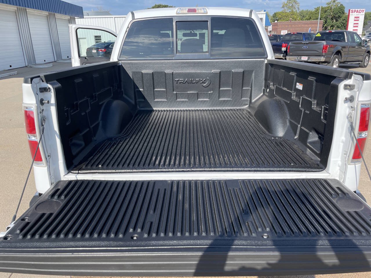 Used 2012 Ford F150 XLT w/ XLT Chrome Pkg AWD/4WD image 11