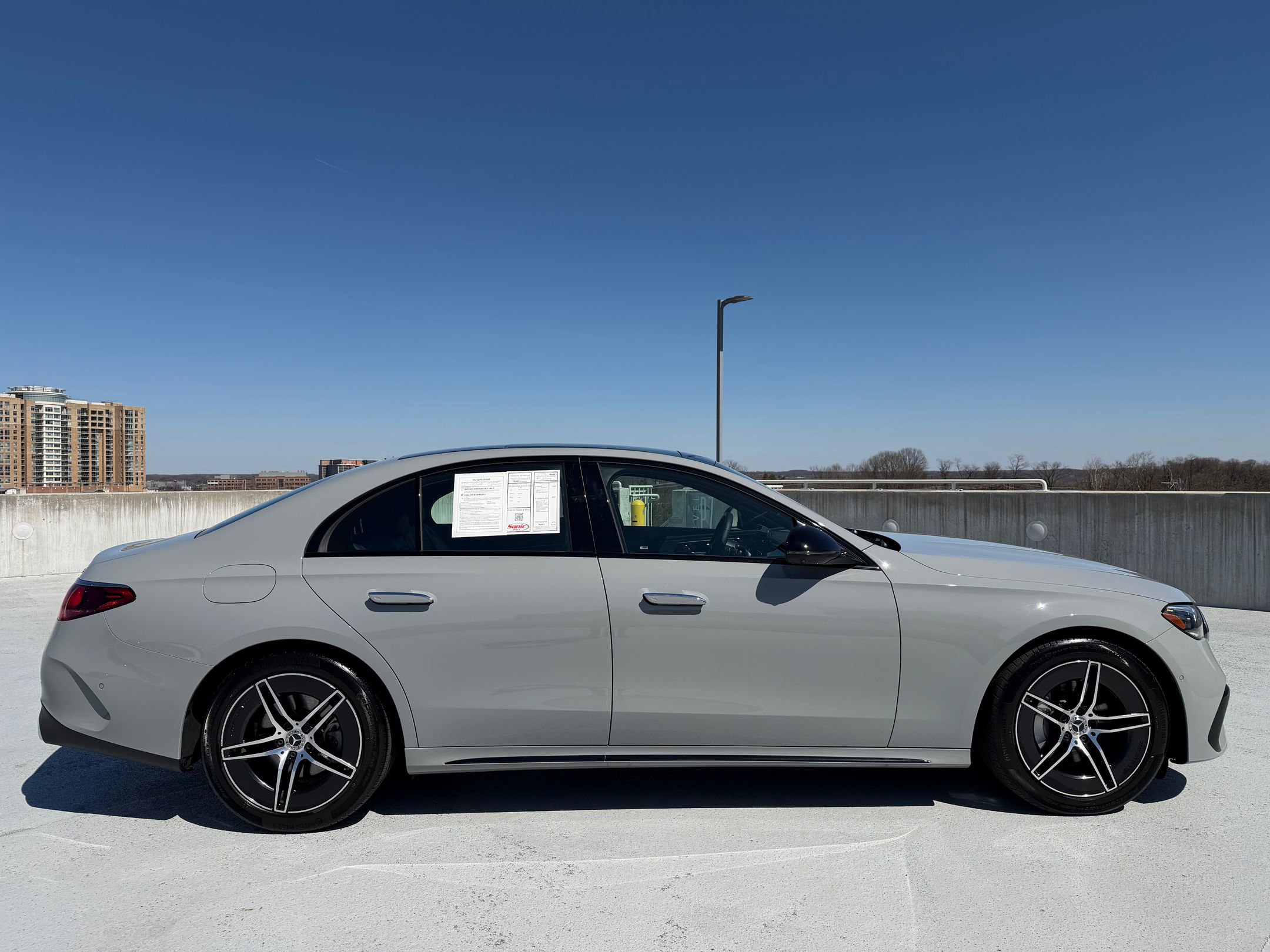 Used 2025 Mercedes-Benz E 350 4MATIC Sedan image 8