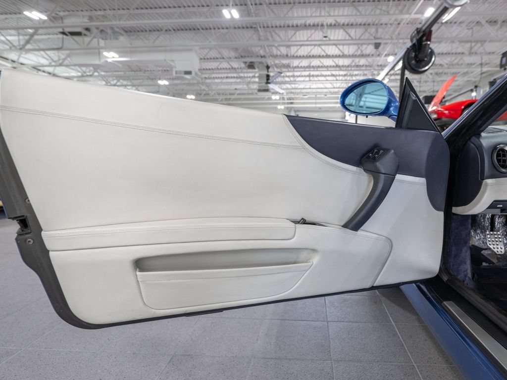 Used 1999 Ferrari 550 Maranello Coupe RWD image 19