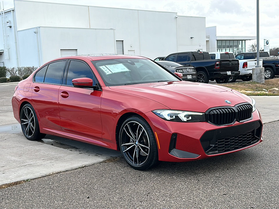 Certified 2024 BMW 330i Sedan w/ M Sport Package image 10
